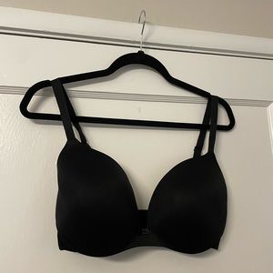 VS Incredible Demi bra